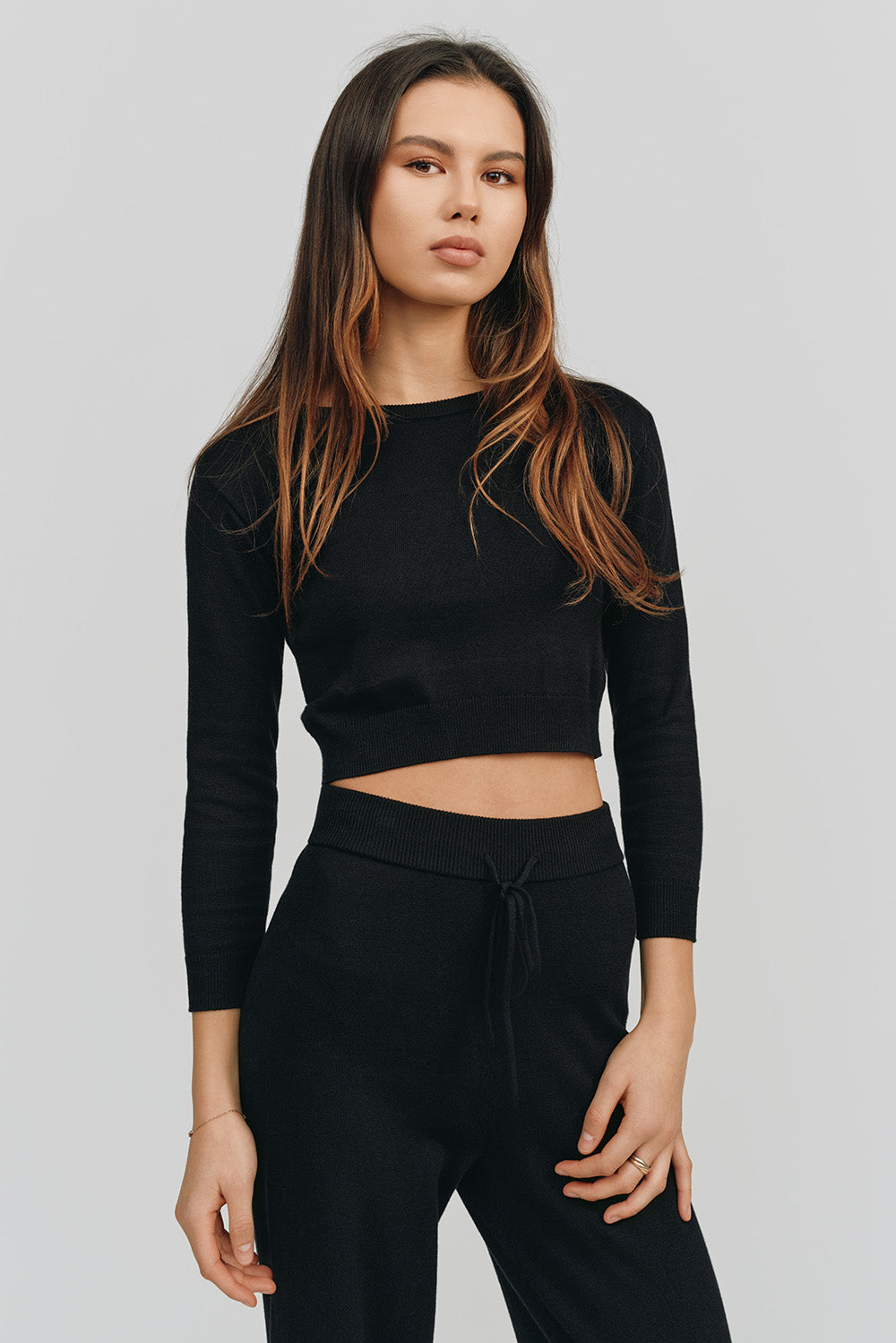 Astrid Long Sleeve Cropped Sweater | Black – Kathryn McCarron