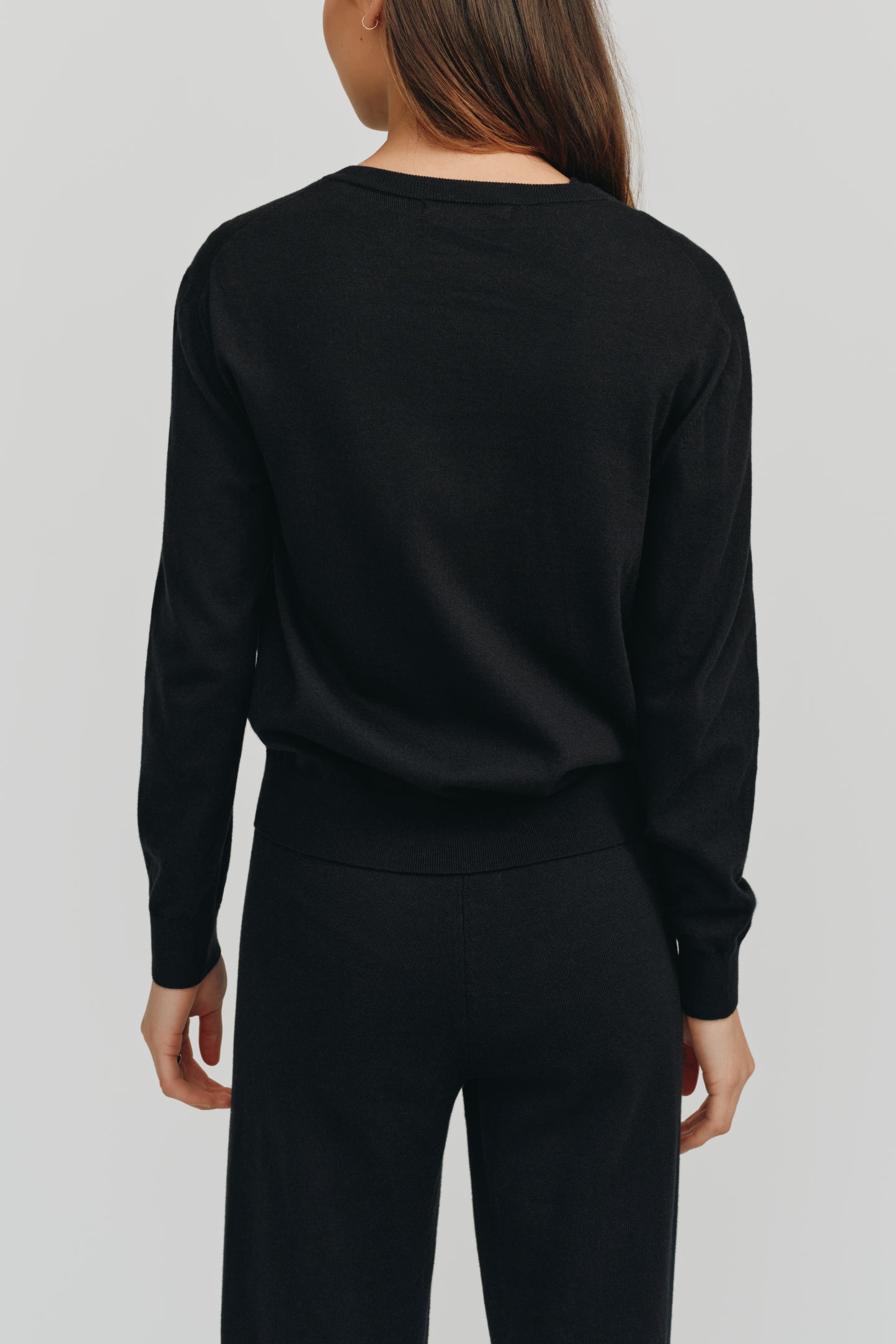 Halle Elevated Essential Cardigan | Black