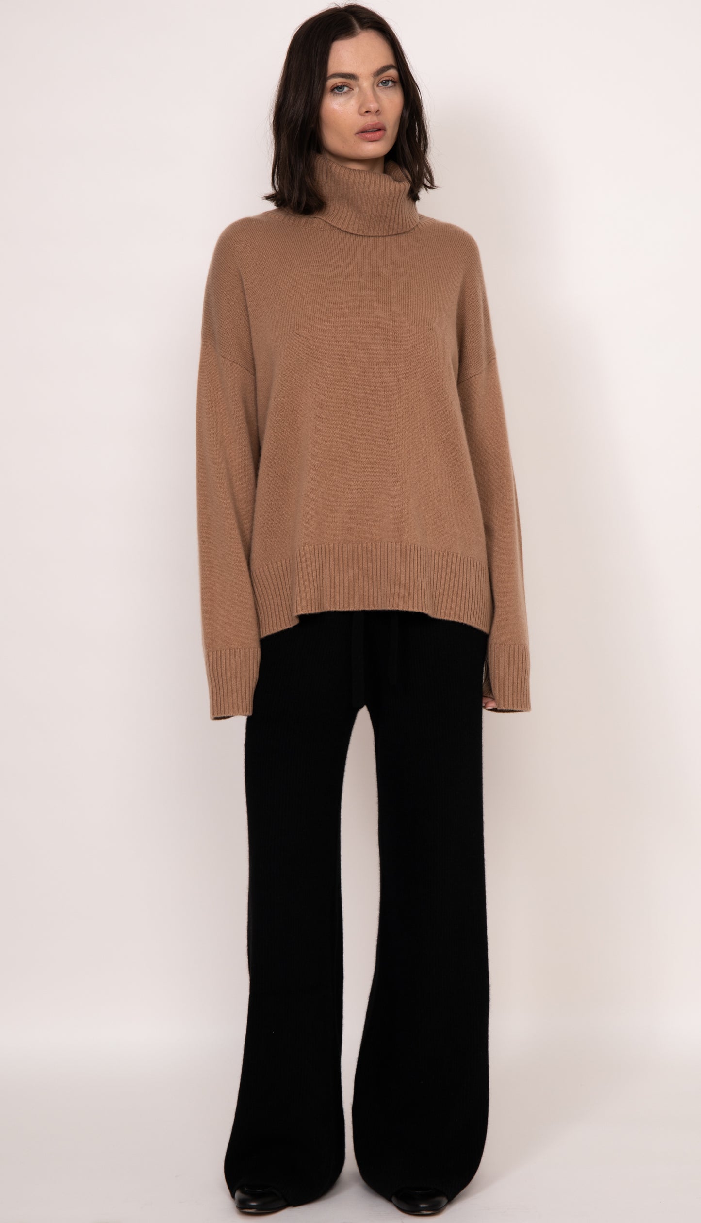 Maya ribbed cashmere wide leg pants | Black