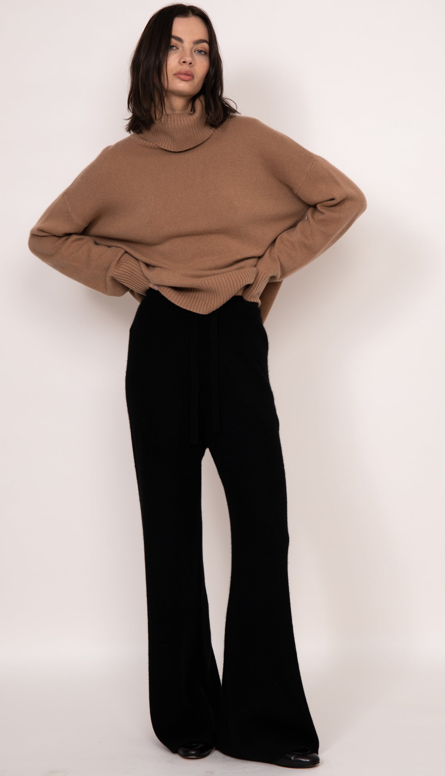 Maya ribbed cashmere wide leg pants | Black
