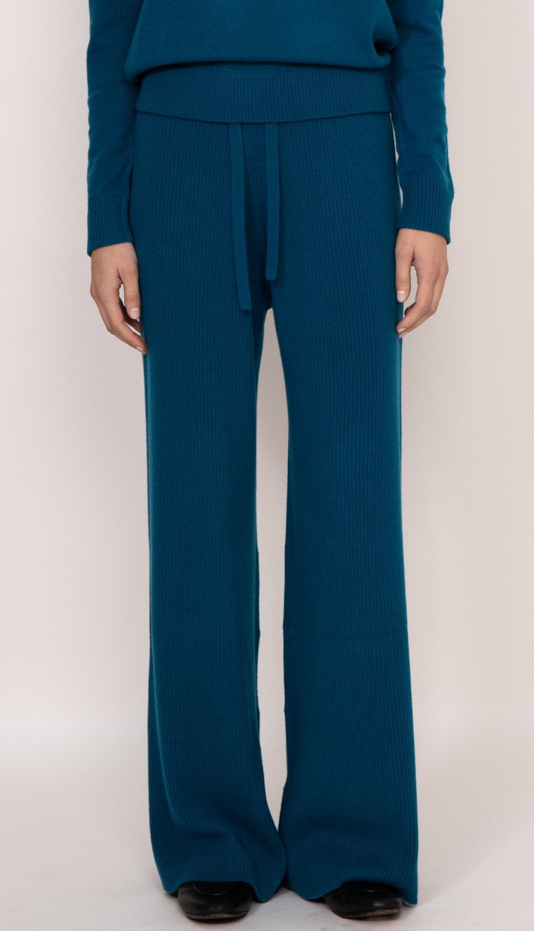 Maya ribbed cashmere wide leg pant | Peacock