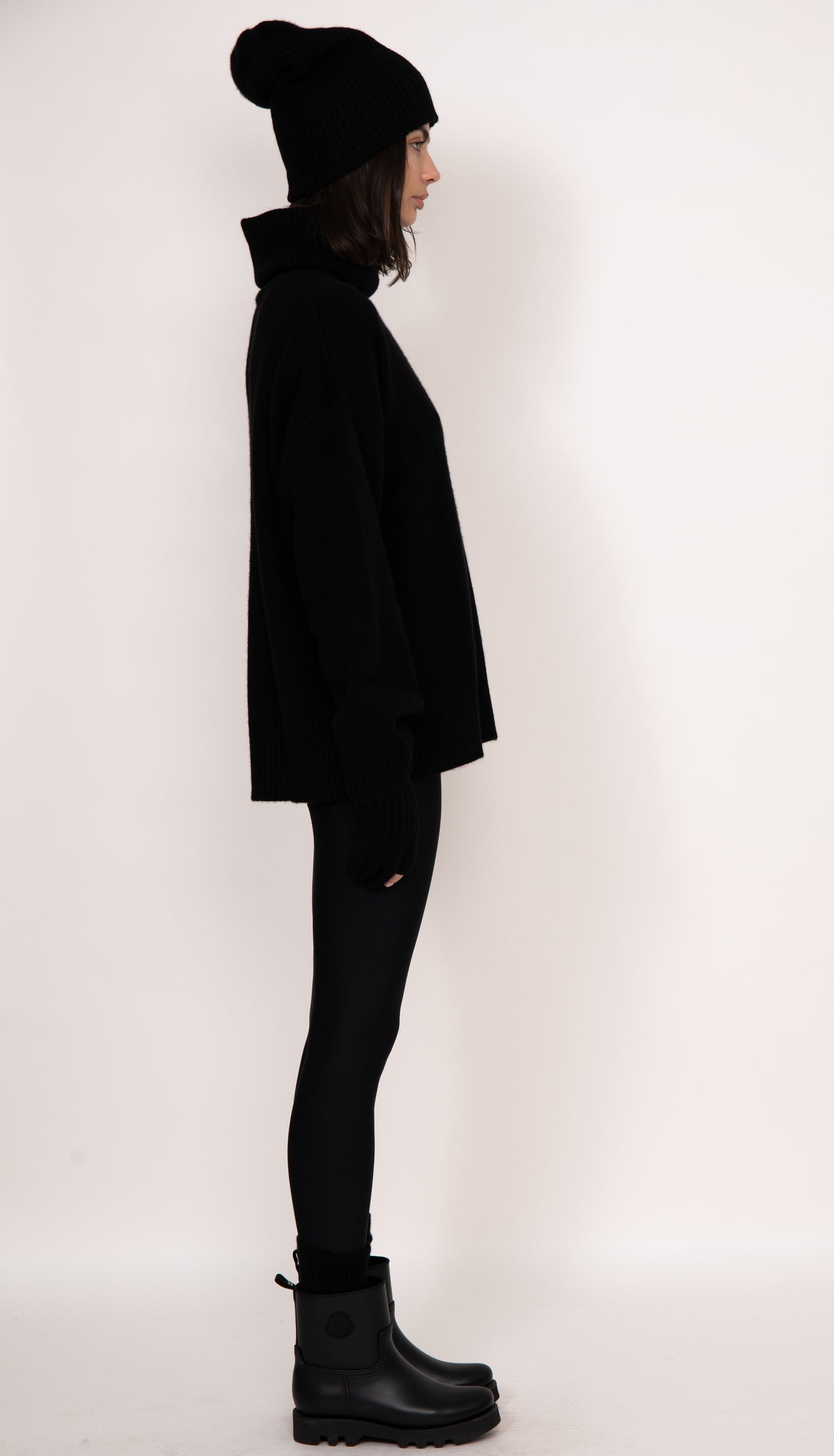 Charlie Oversized Cashmere Turtleneck | Black