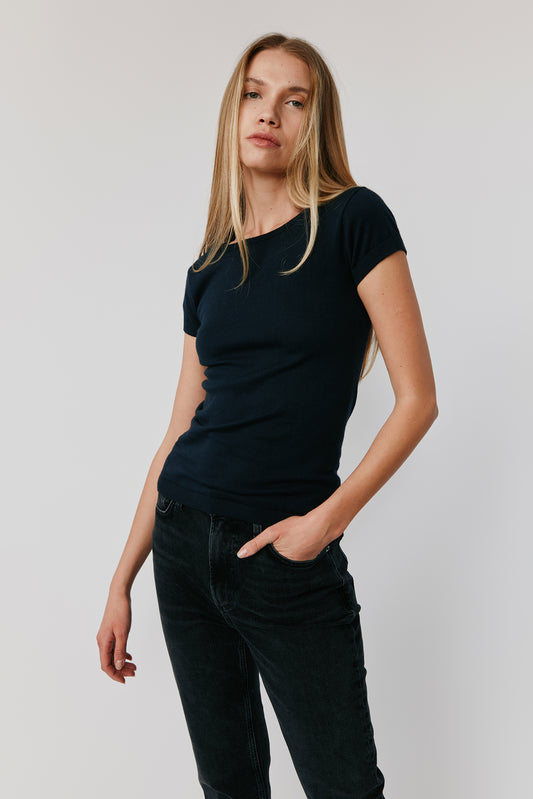 Greta Perfect Fit Cashmere Tee | Navy