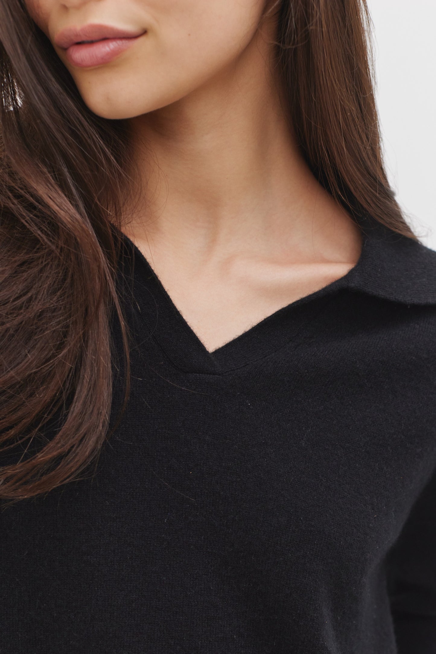 Luna Collared Cashmere Sweater | Black