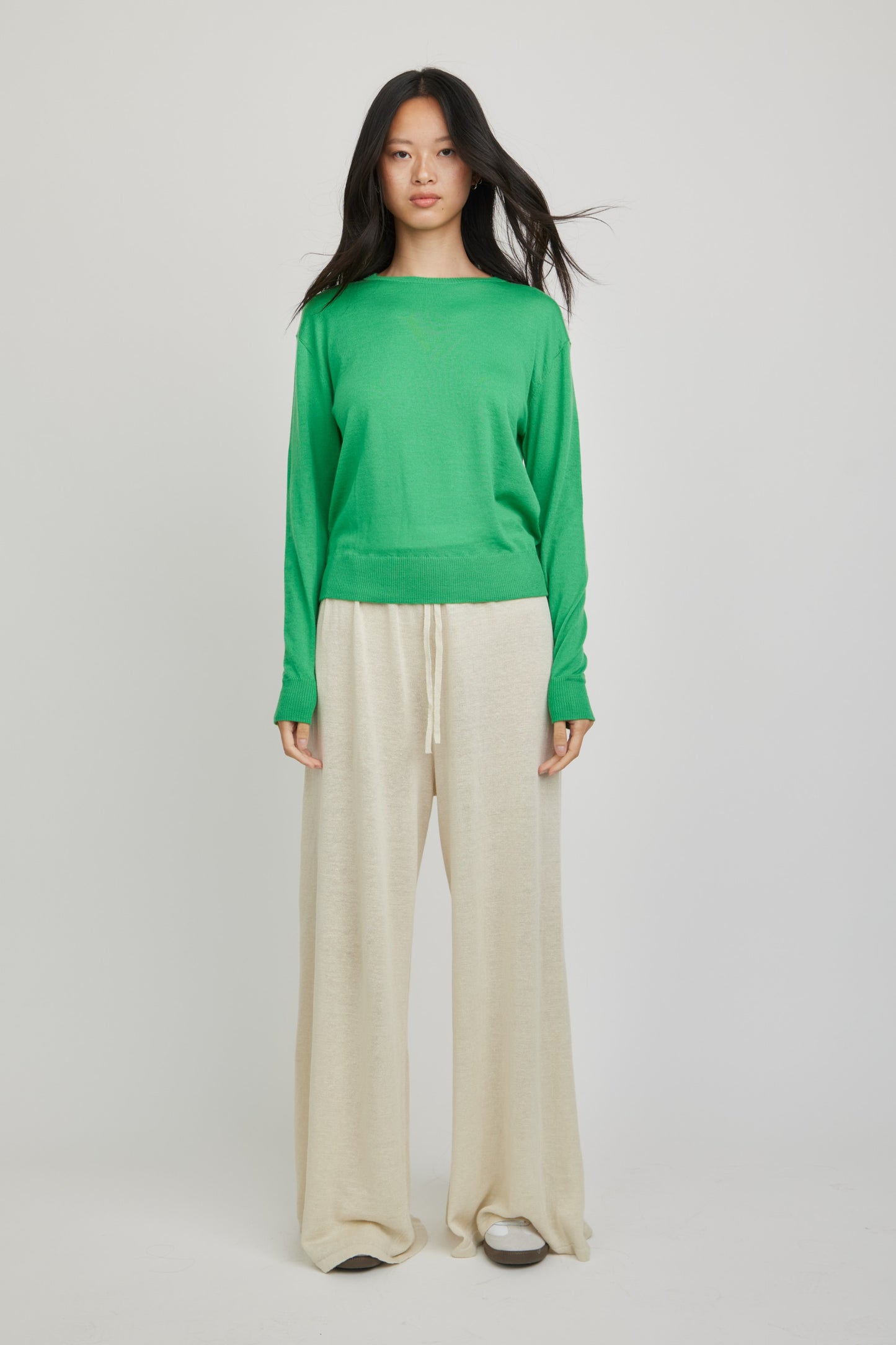 Marguerite Paper Thin Cashmere Sweater | Kelly Green