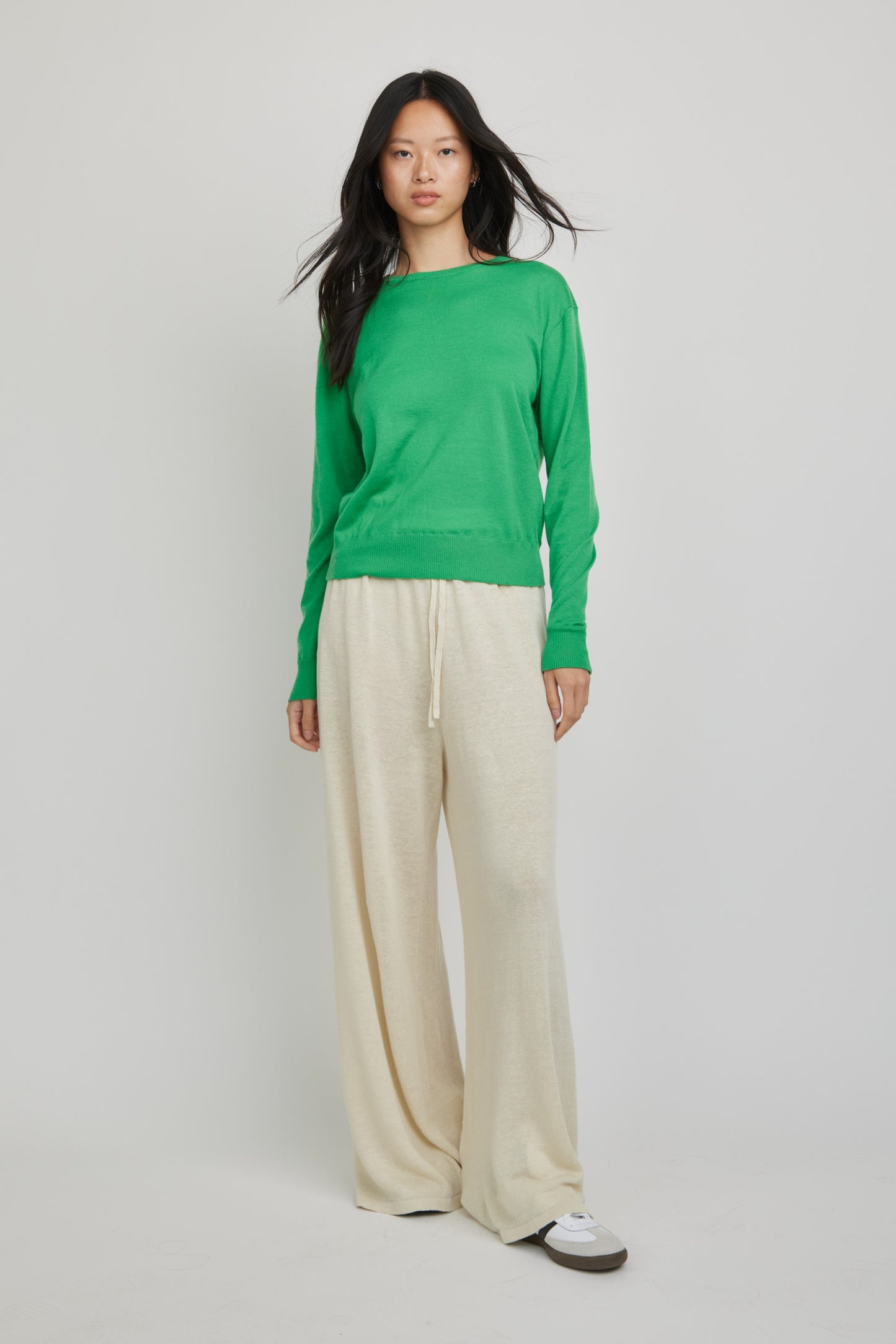 Marguerite Paper Thin Cashmere Sweater | Kelly Green